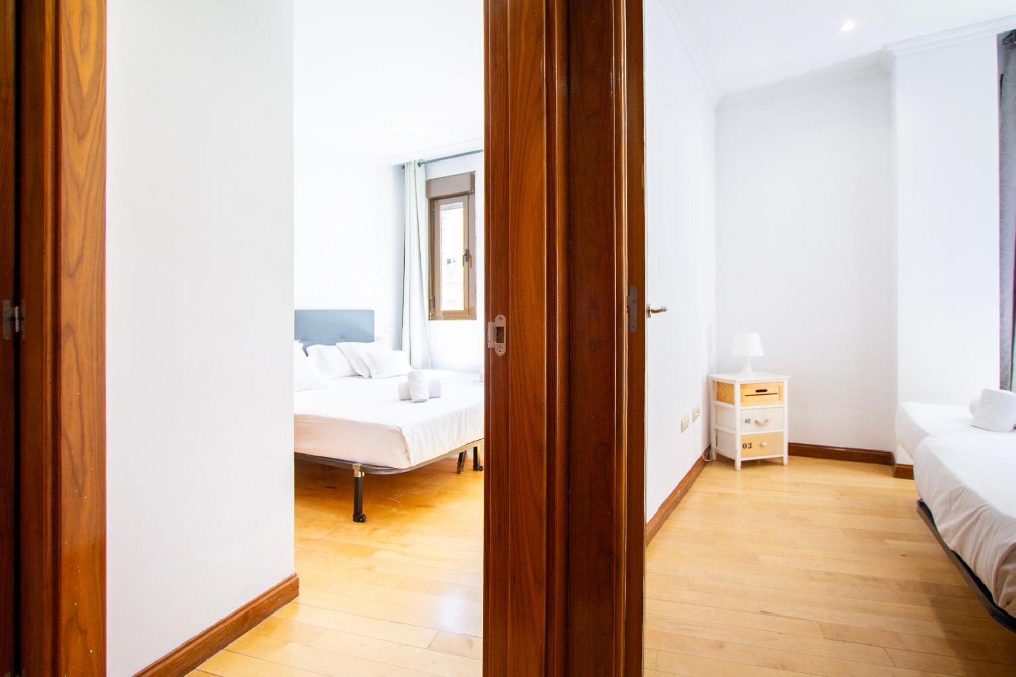 מדריד Apartamentos Adelfas מראה חיצוני תמונה