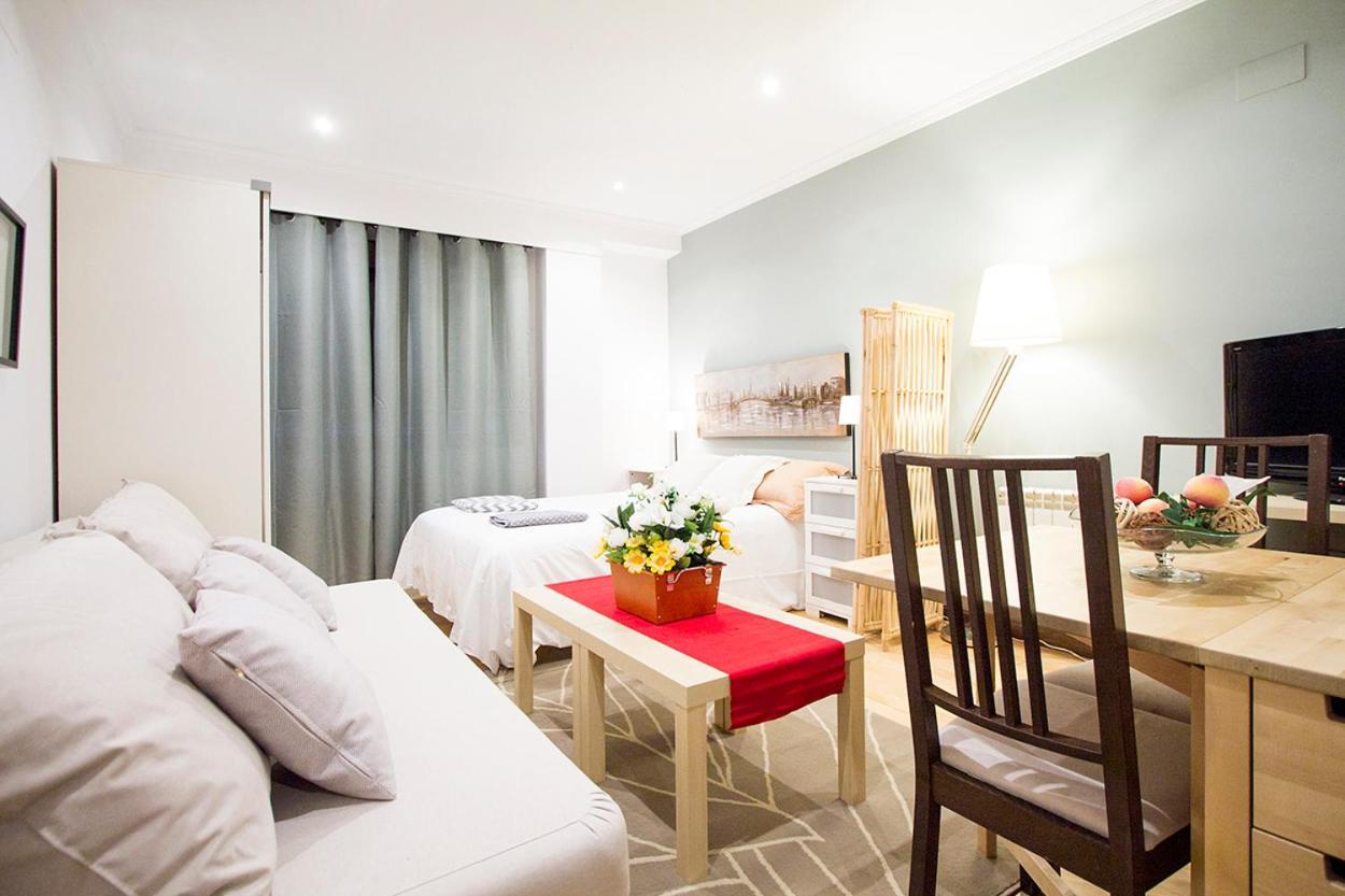 מדריד Apartamentos Adelfas מראה חיצוני תמונה