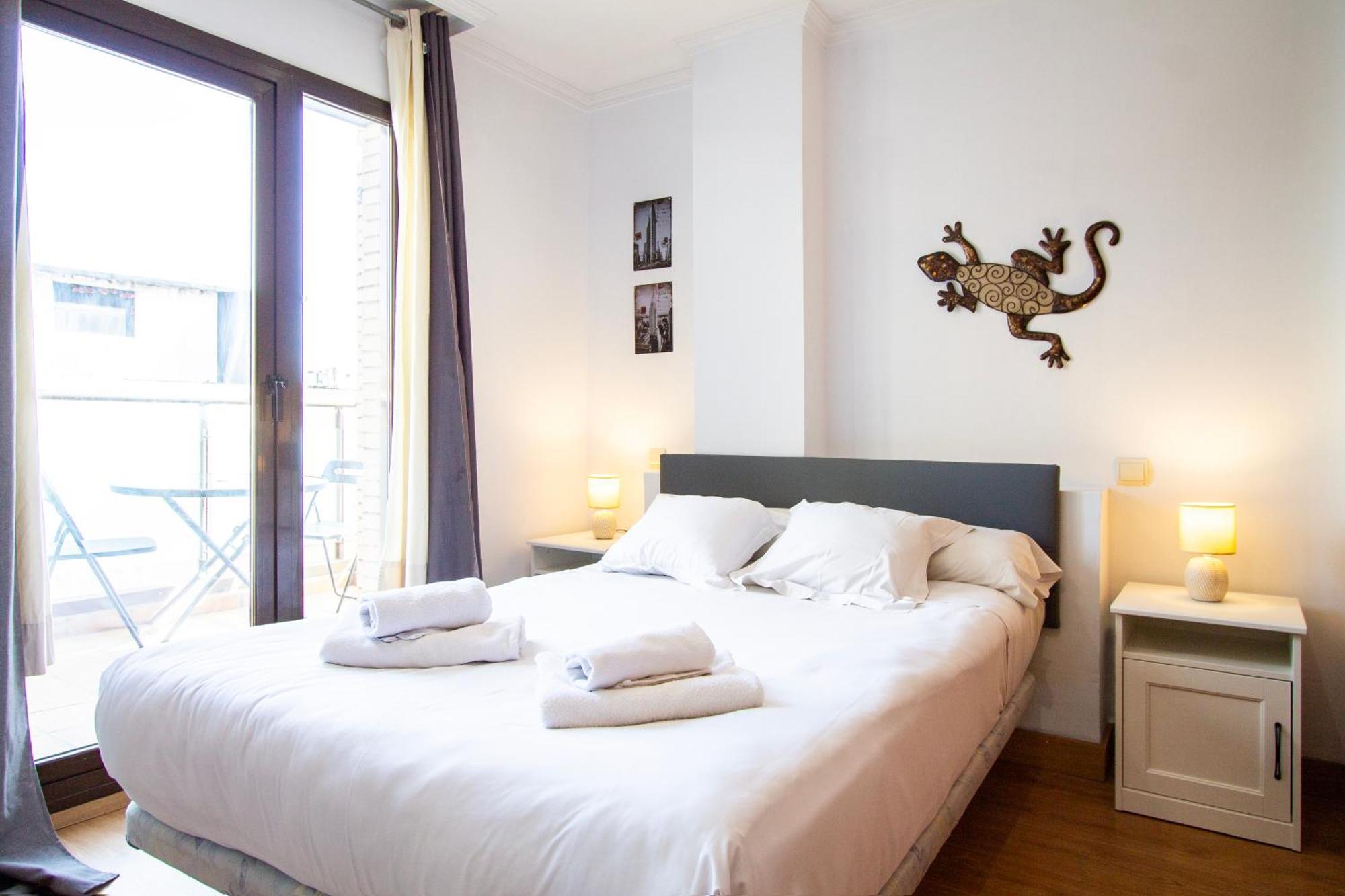 מדריד Apartamentos Adelfas מראה חיצוני תמונה