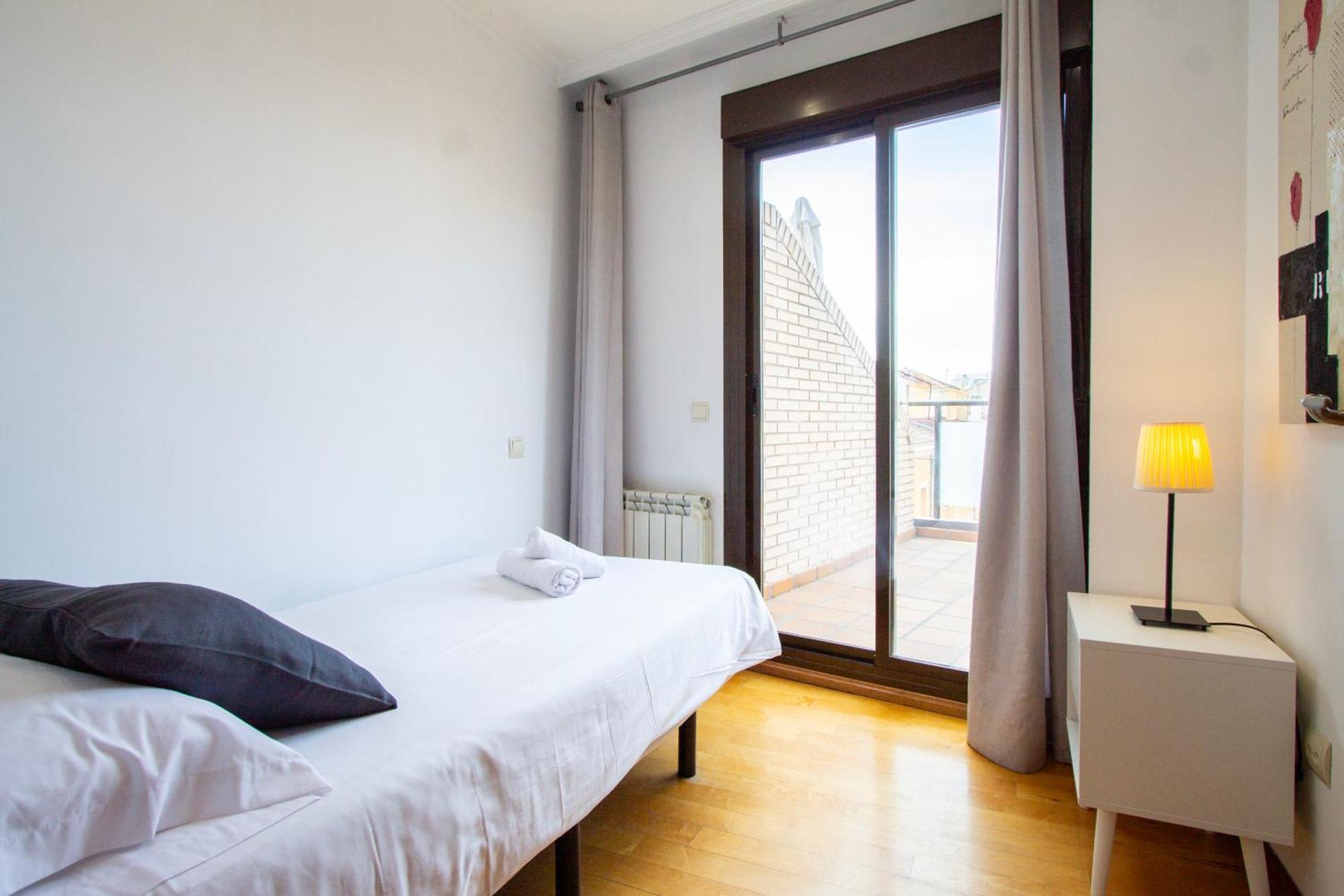 מדריד Apartamentos Adelfas מראה חיצוני תמונה